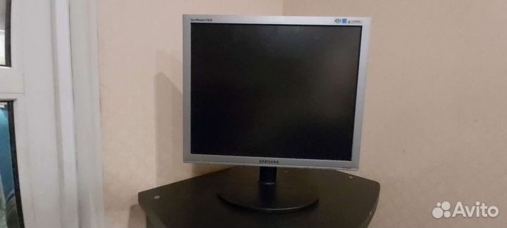 Монитор samsung