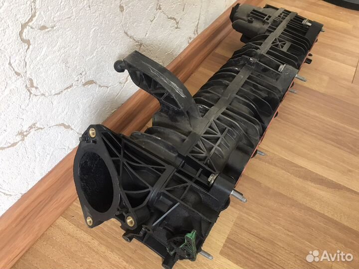 Коллектор впускной bmw x5 3 TD