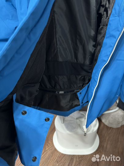 Горнолыжная куртка