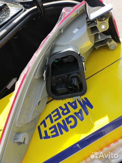 Фонарь задний Renault Fluence Magnetti Marelli