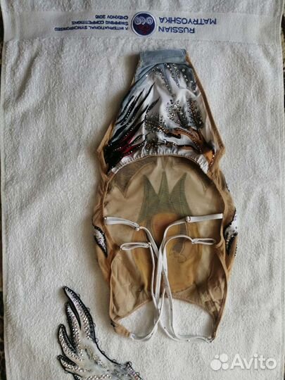 Купальник выступательный для синхронного плавания