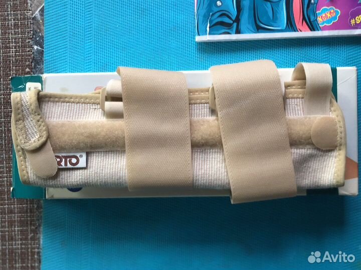 Бандаж на лучезапястный сустав