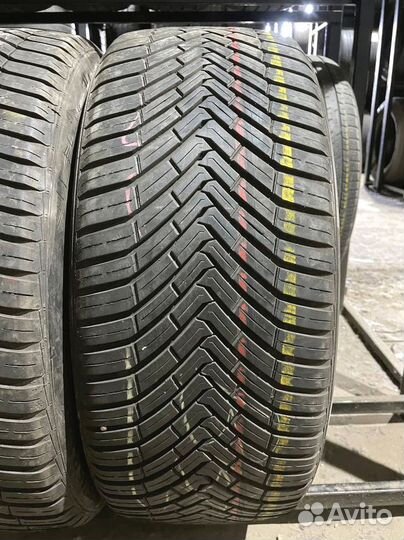 Continental AllSeasonContact 225/45 R18 95L