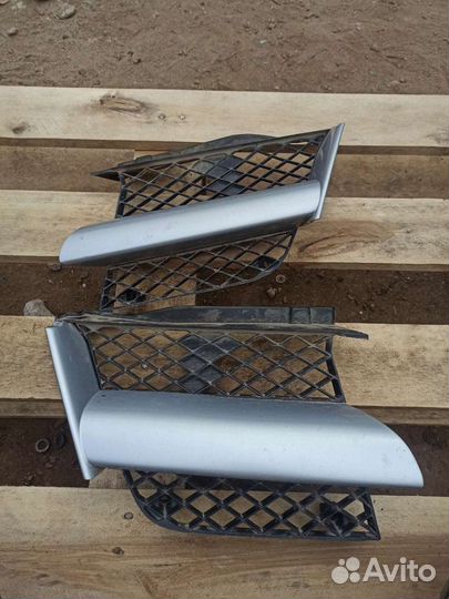 Решетка радиатора Митсубиси Аутлендер 1