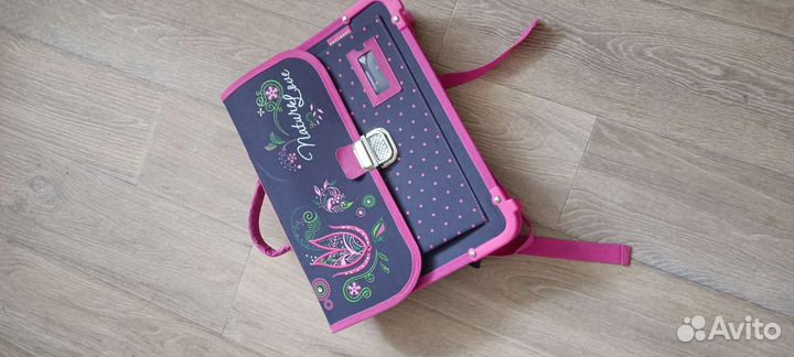 Портфель рюкзак школьный