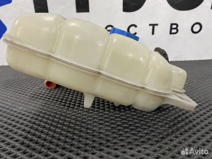 Бачок расширительный Volvo FM4 22821828