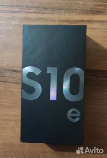 Samsung Galaxy S10e, 6/128 ГБ