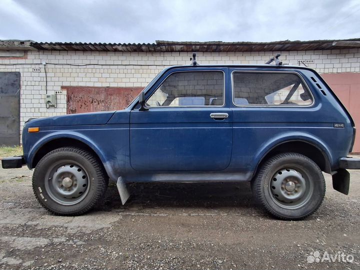 LADA 4x4 (Нива) 1.7 МТ, 2005, 75 000 км