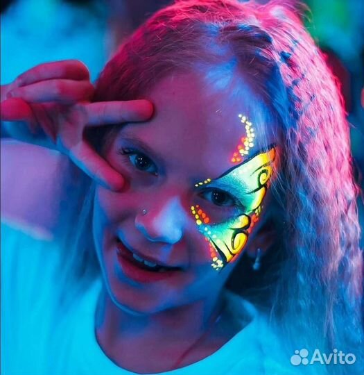 Неоновый аквагрим, неоновые косы, хеллоуин