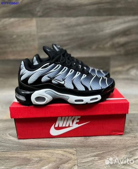 Кроссовки Nike Air Max Tn Plus