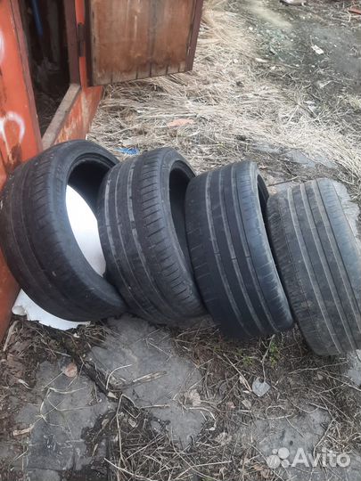 Michelin Pilot Sport 3 255/40 R19 100