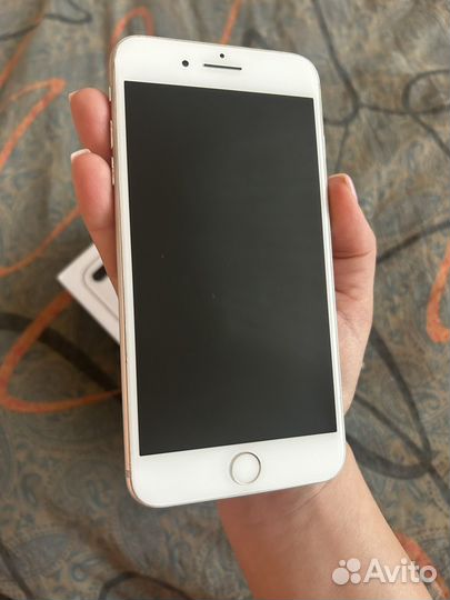 iPhone 8 Plus, 64 ГБ