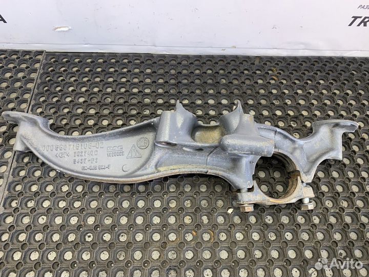 1896602 Кронштейн пневморессоры правый Daf XF106