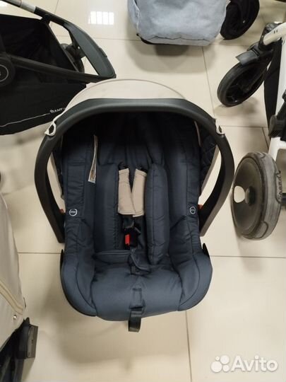 Коляска 3 в 1 новые