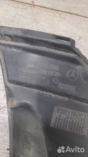 Кронштейн переднего бампера левый Mercedes C Class