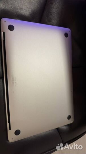 Macbook Pro 13 2019 i5 8GB