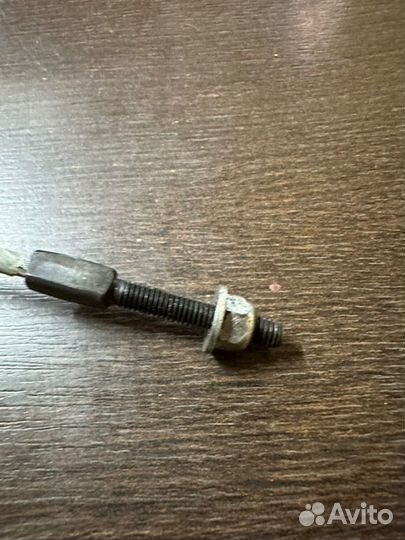 Тросик ручника Renault Duster 1 1.6 K4M 2012