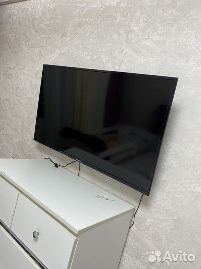 Новый телевизор smart 43