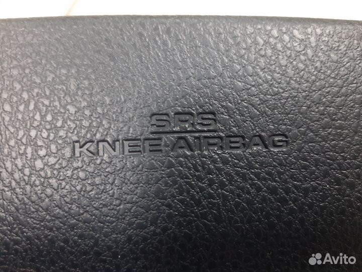 Подушка колен водителя Toyota Rav4 40-2019 (12-19)