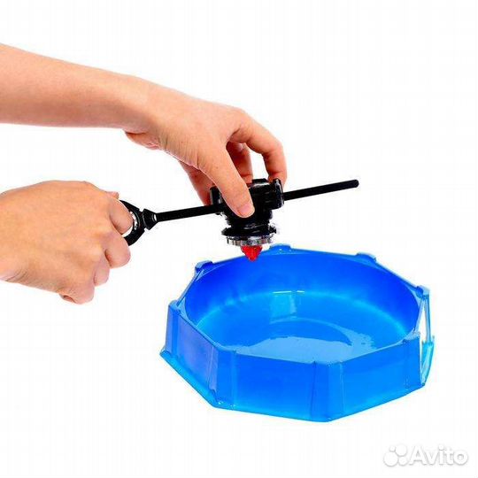 Набор волчков с ареной