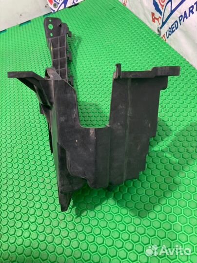 Крепление бампера переднее левое Honda Cr-V RE5