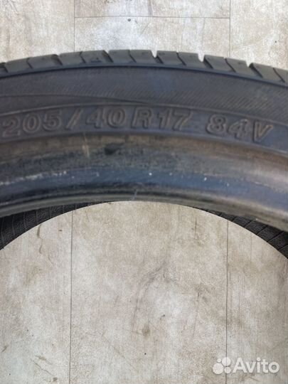 Yokohama Bluearth ES32 205/40 R17 84V