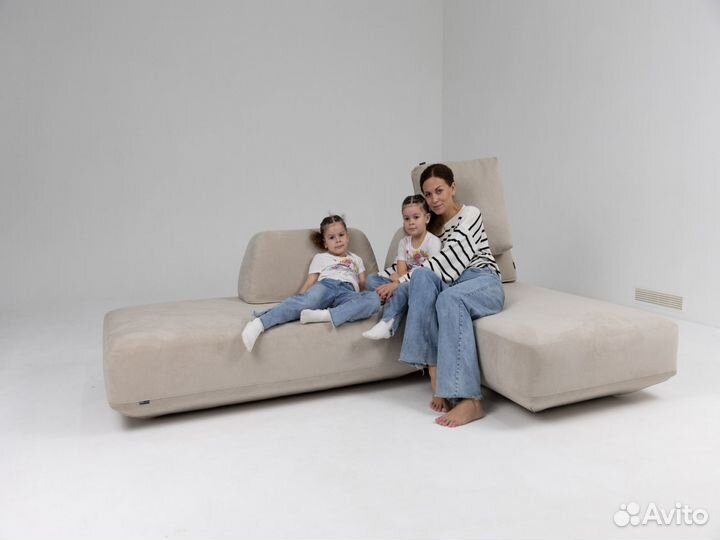 Диван со спальным местом 2700х1650 мм