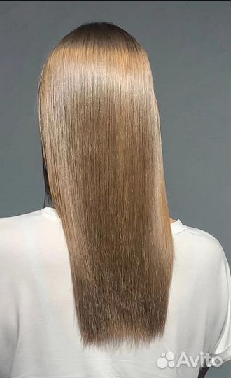 Модель на кератин ботокс волос