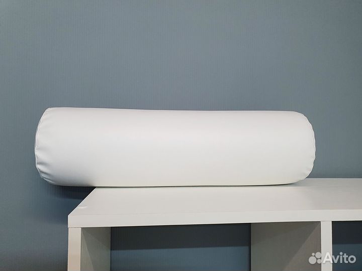 Валик под ноги для массажа