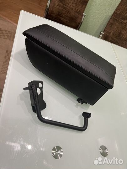 Подлокотник granta fl