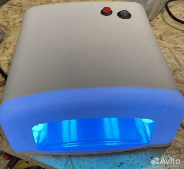 Лампа для ногтей