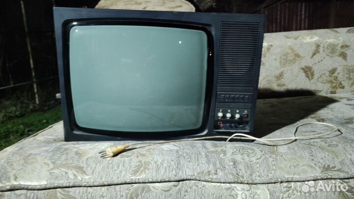 Советский телевизор 90-х