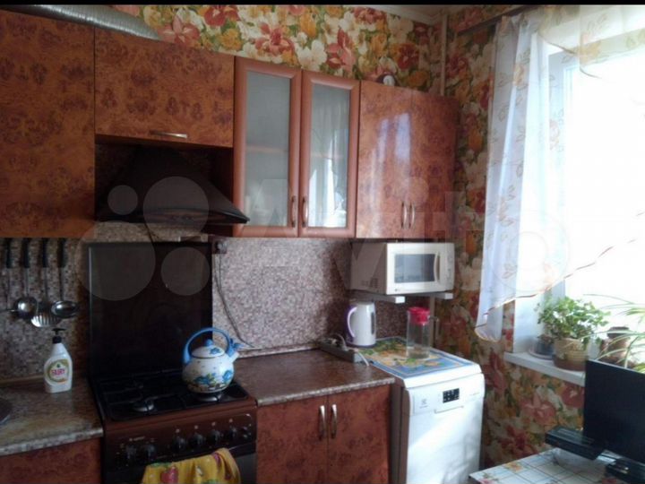 2-к. квартира, 52 м², 8/10 эт.