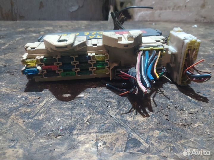 Блок предохранителей Mazda 626 GE (1991—1997)