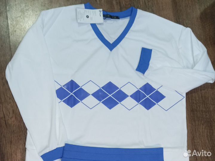 Костюм женский