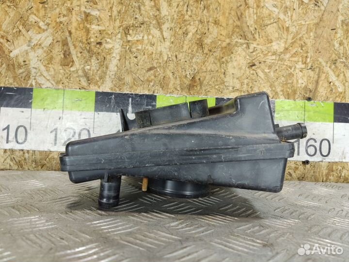 Резонатор воздушного фильтра Nissan Maxima a32