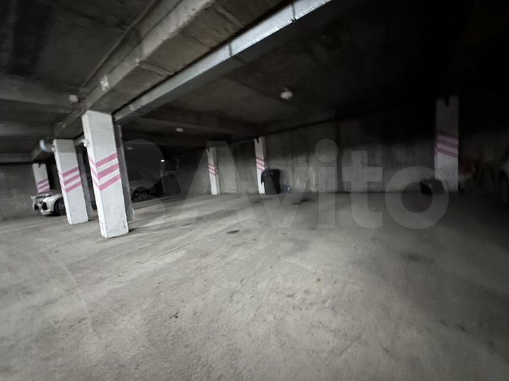 Машиноместо, 18 м²