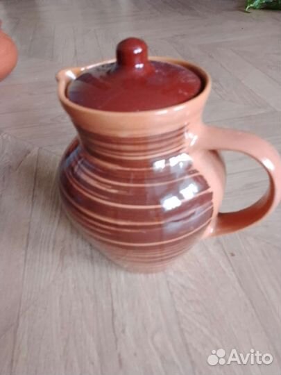 Глиняный кувшин