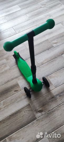 Продам детский самокат