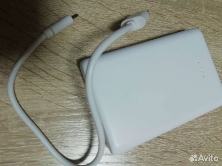 Пауэрбанк новый