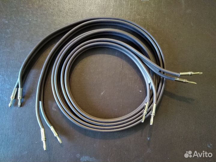 Акустический кабель Van Den Hul D-352