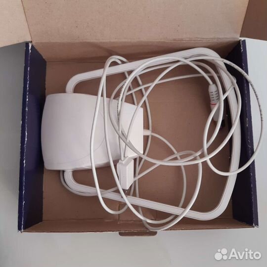 Антенна телевизионная комнатная