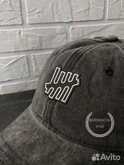 Кепка undefeated