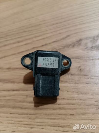 Датчик абсолютного давления Митсубиси MD310129