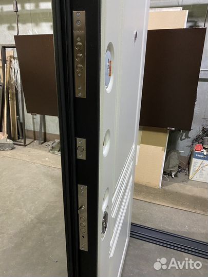 Дверь входная