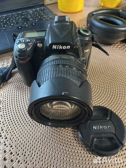 Зеркальный фотоаппарат Nikon D90 + объектив