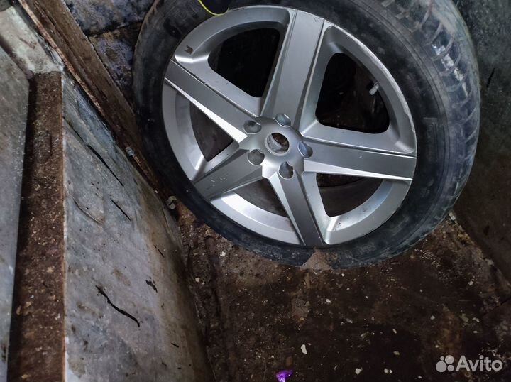 Колесо для Jeep Grand Cherokee SRT8