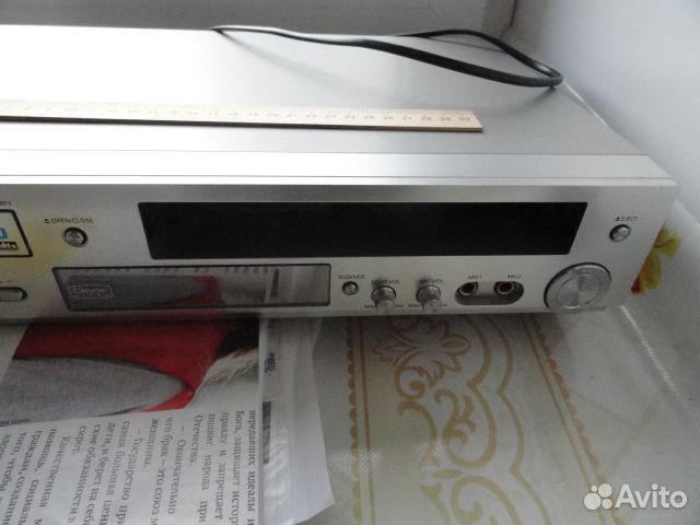 Видео-магнитофон Samsung V-8550K DVD и VHS, нераб