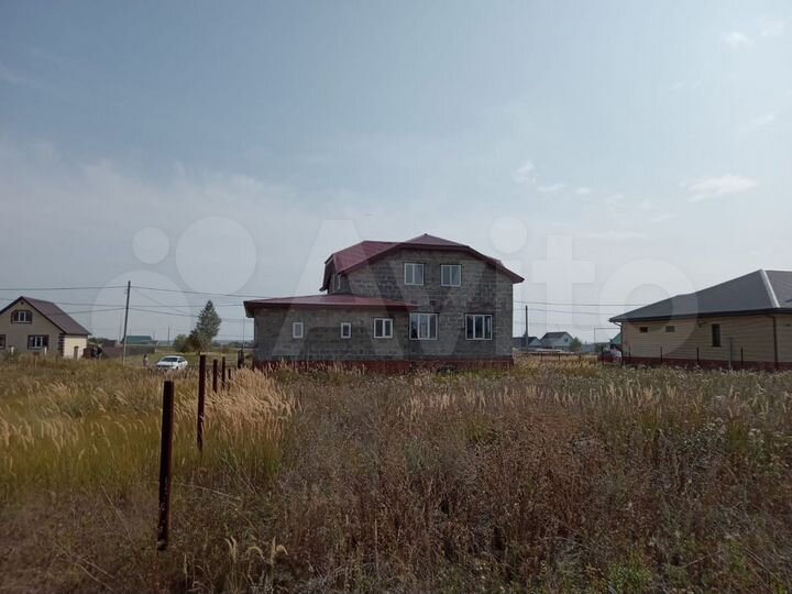 Дом 107 м² на участке 13 сот.