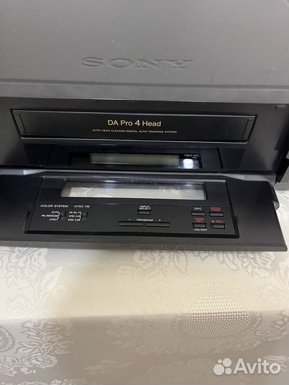 Видеомагнитофон sony